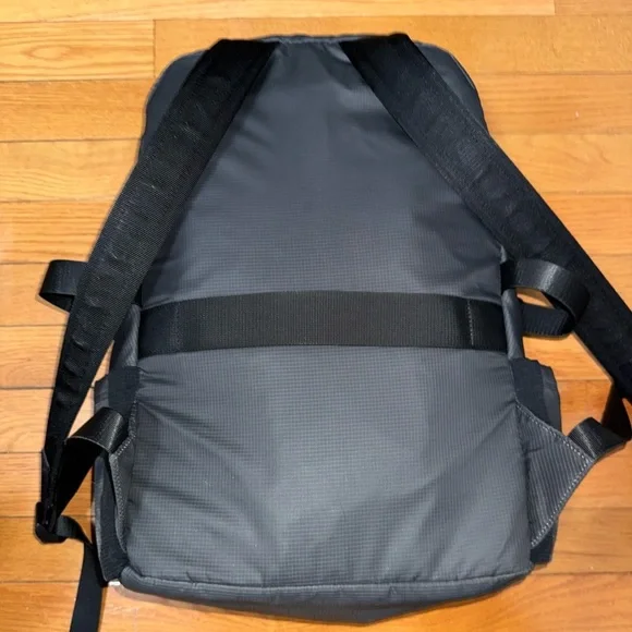 lululemon athletica Black Two Crew  II Backpack 22L ***READ DESCRIPTION *** - Picture 2 of 10